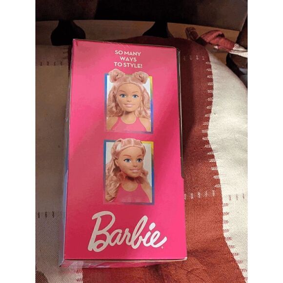 NEW Barbie Mini STYLING HEAD Blonde hair with pink highlights - Picture 4 of 6